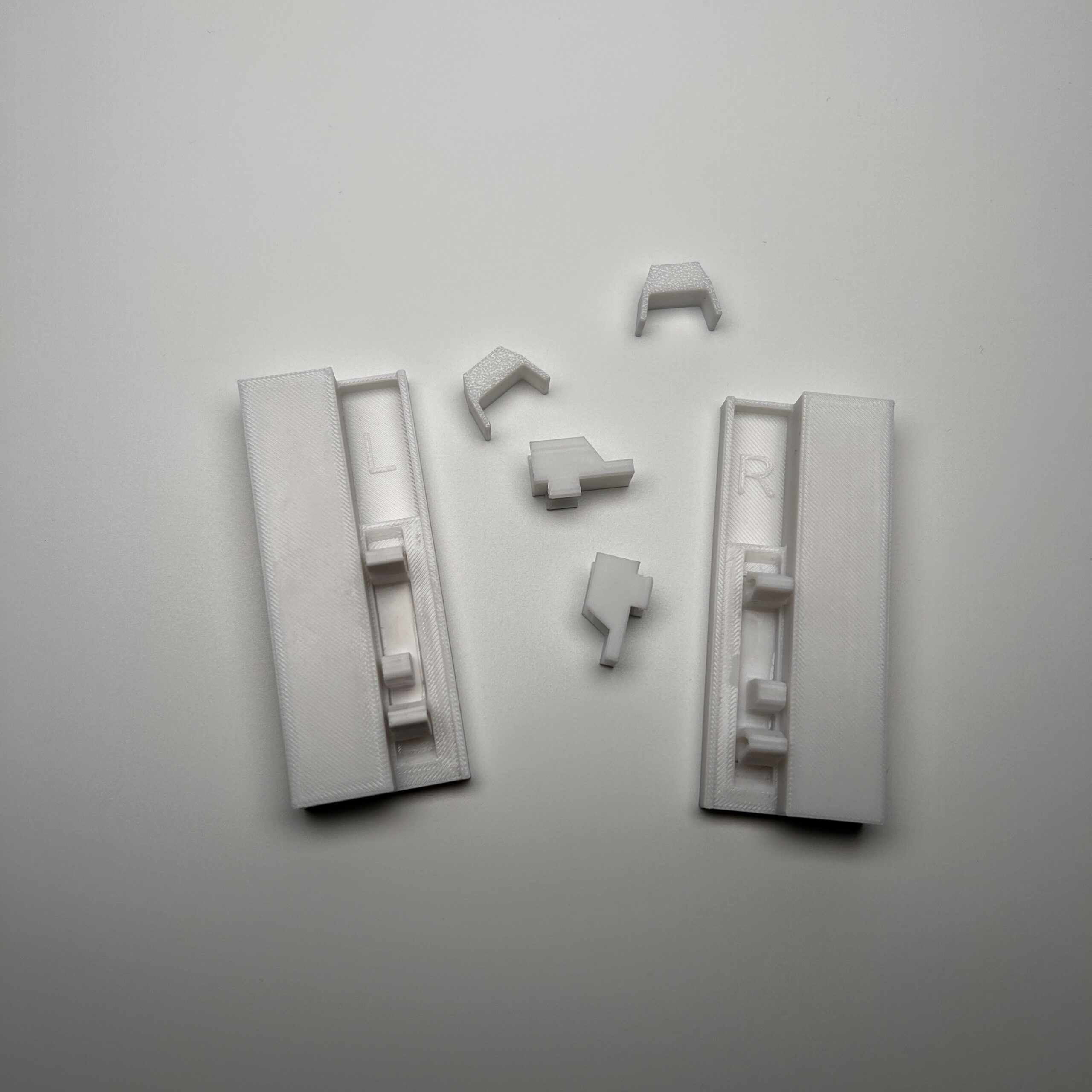 Mocowanie szkła do szuflady Blum Tandem Box Antaro “D” –komplet Prawy+Lewy